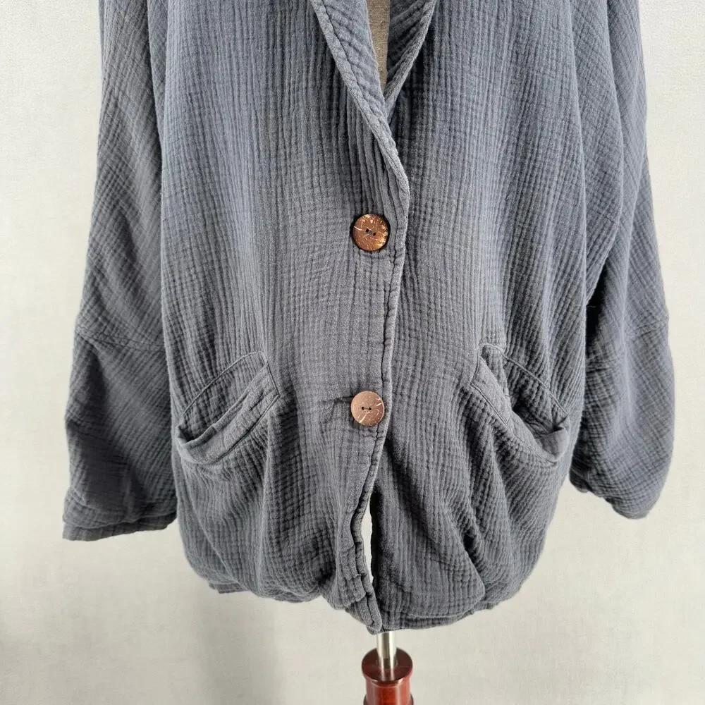 Free People Slouchy Button Front Dolman Cardigan Blazer Small‎ Crinkle Cotton